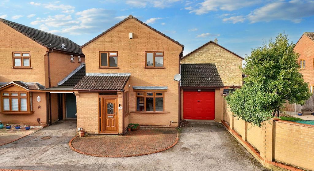 Donnelly Drive, Bedford, MK41 9TT