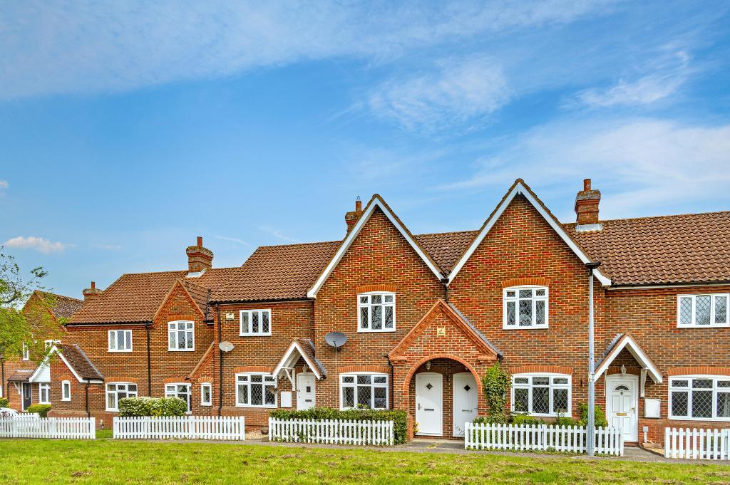 Grange Close, Oakley, Beds, MK43 7TE